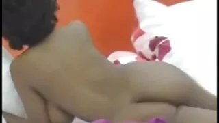 Ces filles salaces pensent que le sexe est bien plus amusant devant la caméra vidéos de films porno gratuit