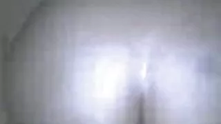 Un étalon poilu brutal étire la petite bouche d'Alexis Love en enfonçant sa bite au fond de tu kiff film x sa gorge