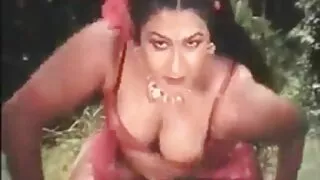 Une brune chic fait une je voudrais voir du porno pipe chaude et se fait bouffer la chatte