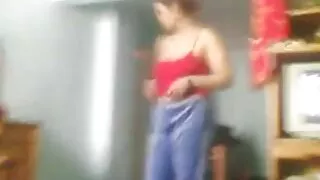 Des prostituées recherche film x désespérées baisent fort dans un trio FFM torride