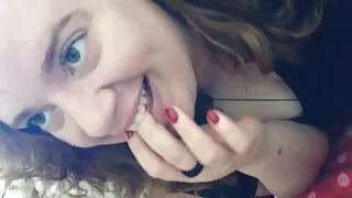 La cavalière percée Monica Rise aime se faire polir video x gratuit en streaming la chatte