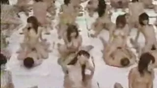 La film vidéo porno brune appétissante Jenny Appach se doigte lentement la chatte