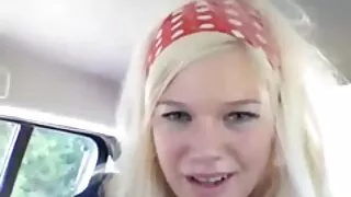 Les délicieuses filles Karina White et film porno gratuit brésilien Kortney Kane dans une scène de sexe lesbienne chaude