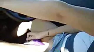 Carla Cruz, une film x streaming tukif chienne aux cheveux corbeau bien roulée, baise sa chatte avec un énorme gode