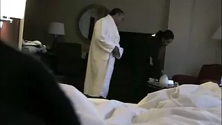Les lesbiennes magnétiques Aaliyah et film porno couples echangistes Presley se lèchent les chattes chaudes