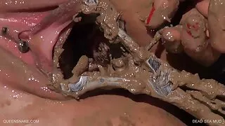 Chaudasses extrêmement perverses nouveau film porno français exhibant leurs talents de suceuse